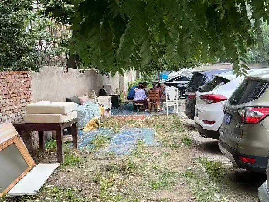 角银边”！社区微改造兜起百姓“小确幸”凯发K8国际娱乐“边角余料”变身“金(图6)